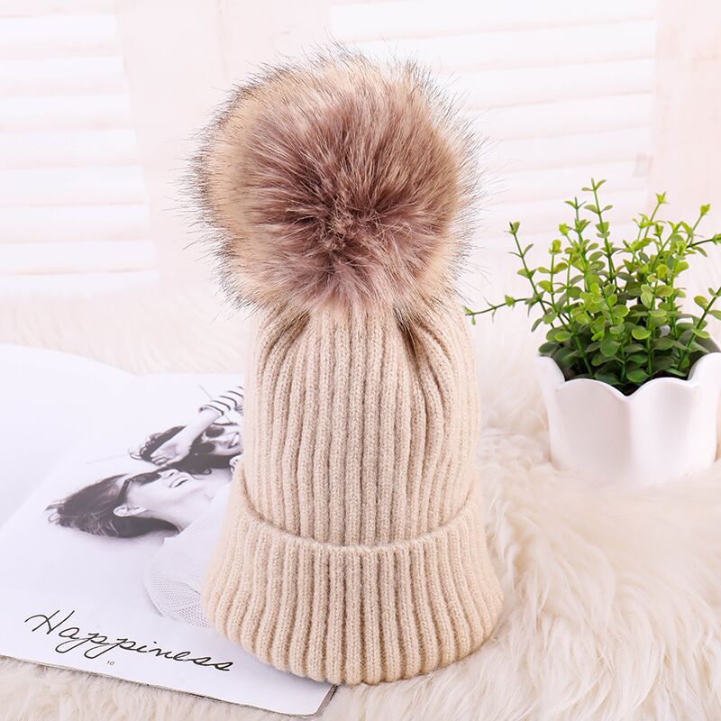 Thickened Warm Dark Buckle Wool Ball Woolen Hat - Zalixer