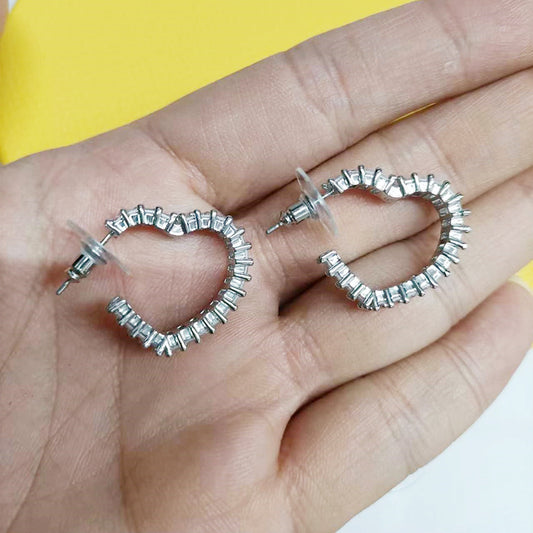 Heart-shaped Big Circle Cut Women Piercing Earrings