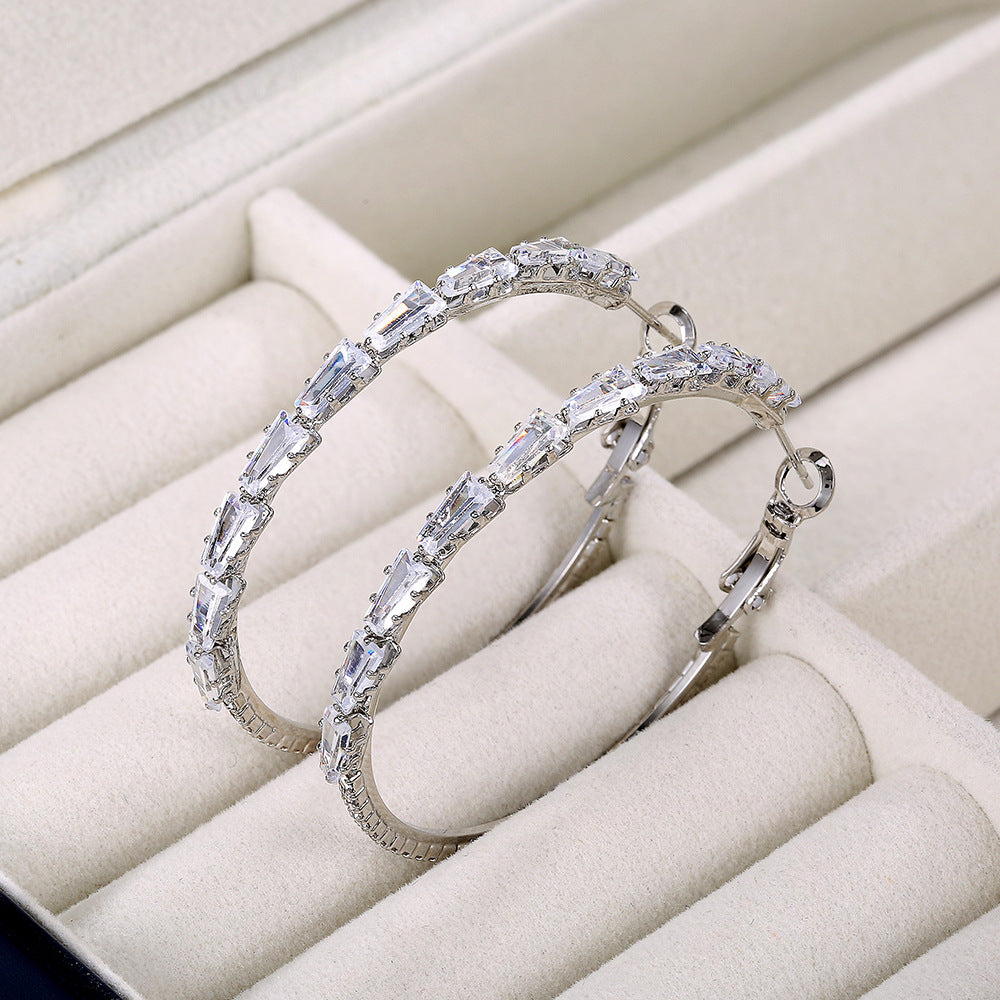 Womens Versatile Minimalist Hoop Earrings With A Premium High-end Vibe - Zalixer