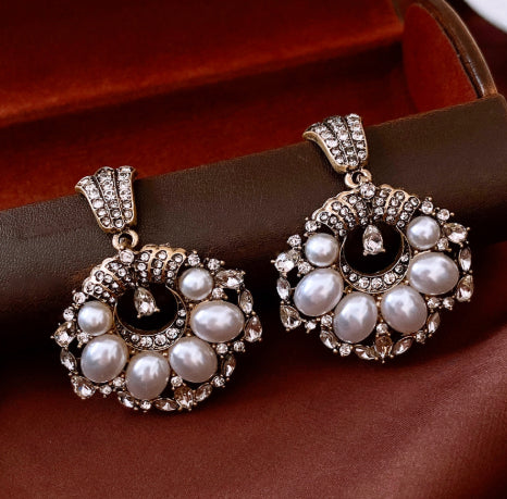 Womens Round Pearl Earrings With Silver Needle And Diamond Inlay - Zalixer